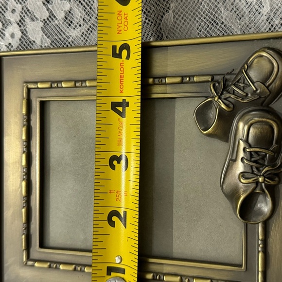 Vintage Elegant Bronze Photo Picture Frame with Baby Shoes MCM 80’s 90’s Nursery - Picture 8 of 8